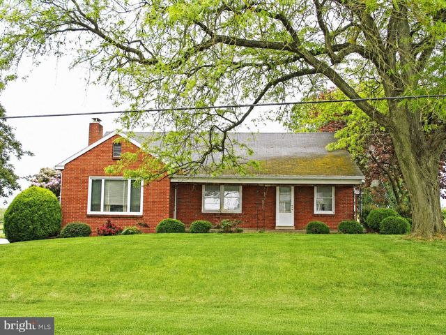 79 GLENBROOK RD, Leola, PA 17540