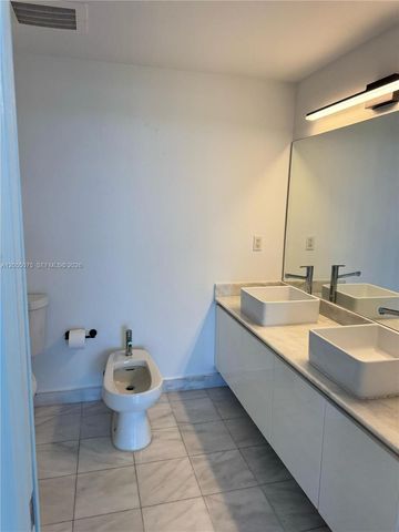601 NE 36th Street 1205, Miami, FL 33137