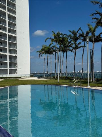 601 NE 36th Street 1205, Miami, FL 33137