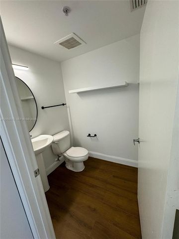 601 NE 36th Street 1205, Miami, FL 33137