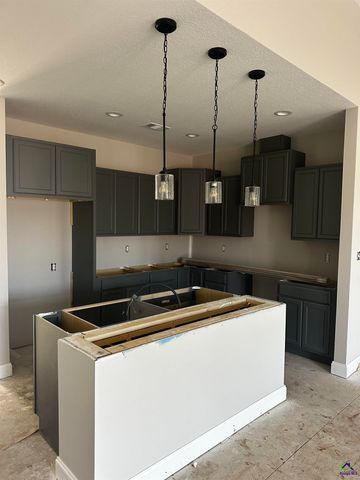 207 Farmland Circle, Perry, GA 31069