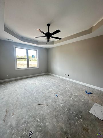 207 Farmland Circle, Perry, GA 31069