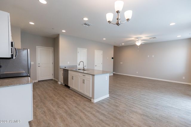 2950 N 38th Street 2, Phoenix, AZ 85018