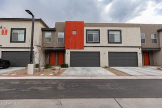 2950 N 38th Street 2, Phoenix, AZ 85018