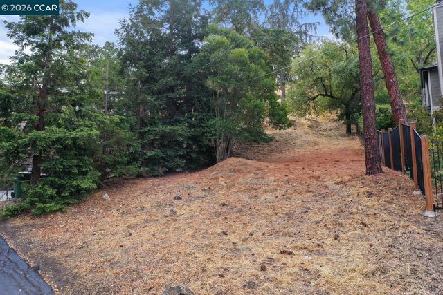 457 Summit Rd, Walnut Creek, CA 94598