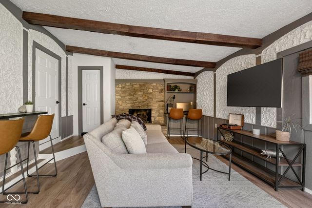 10210 Broadway Street, Carmel, IN 46280