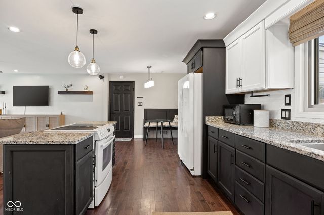 10210 Broadway Street, Carmel, IN 46280