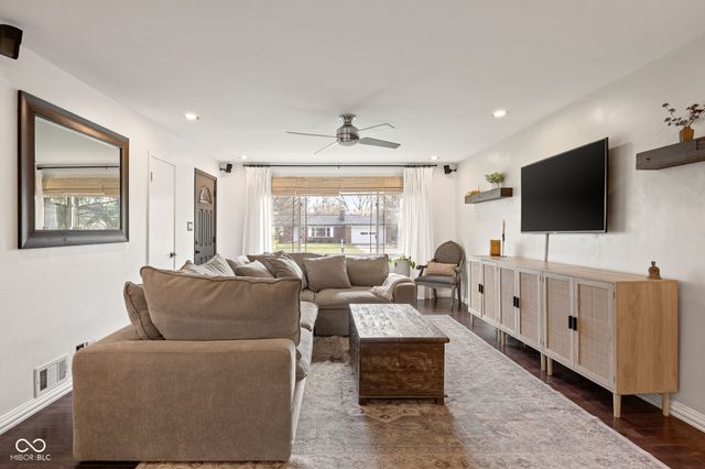 10210 Broadway Street, Carmel, IN 46280
