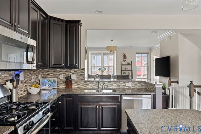 1909 Poplar Bud Way, Henrico, VA 23238