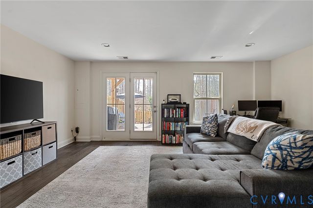 1909 Poplar Bud Way, Henrico, VA 23238