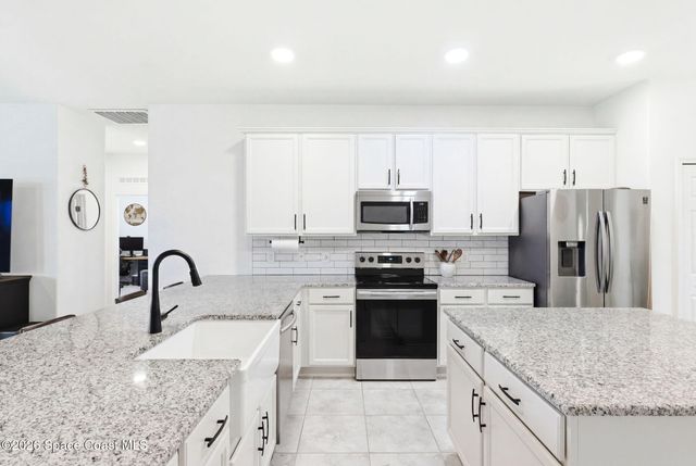 712 Duncan Road SE, Palm Bay, FL 32909
