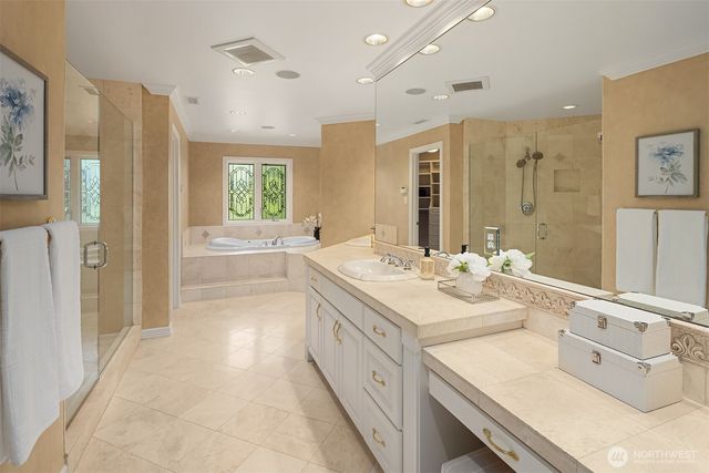 20546 NE 126th Way, Woodinville, WA 98077