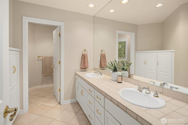 20546 NE 126th Way, Woodinville, WA 98077