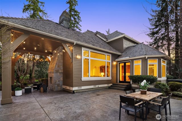 20546 NE 126th Way, Woodinville, WA 98077