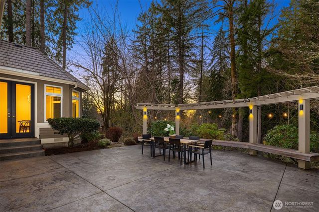 20546 NE 126th Way, Woodinville, WA 98077