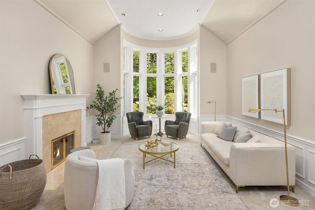 20546 NE 126th Way, Woodinville, WA 98077