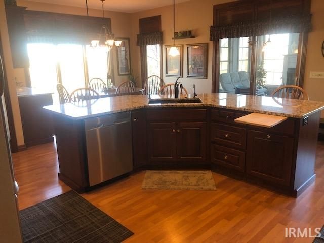 10433 N 300 E, Roanoke, IN 46783