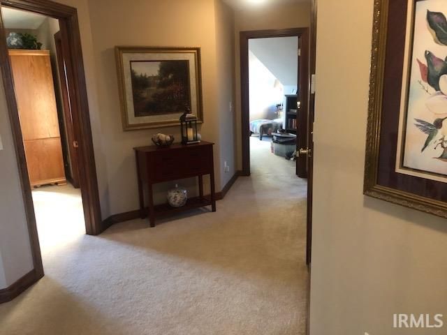 10433 N 300 E, Roanoke, IN 46783