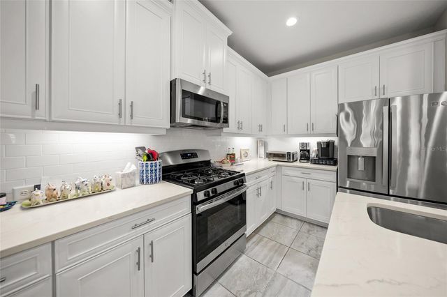 4412 STAR APPLE TERRACE, Bradenton, FL 34203