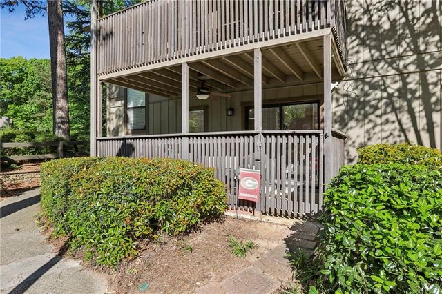1602 Cumberland Court SE, Smyrna, GA 30080