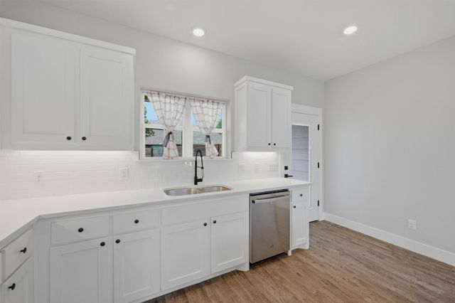 4922 Dry Creek Road, Sherman, TX 75092