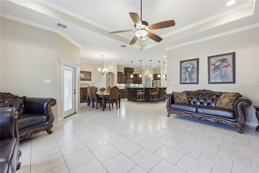 3413 Lakers Nation Ct, Corpus Christi, TX 78414 — photo 4