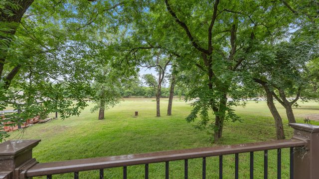 7085 Horseshoe Bend Trail, Weatherford, TX 76087
