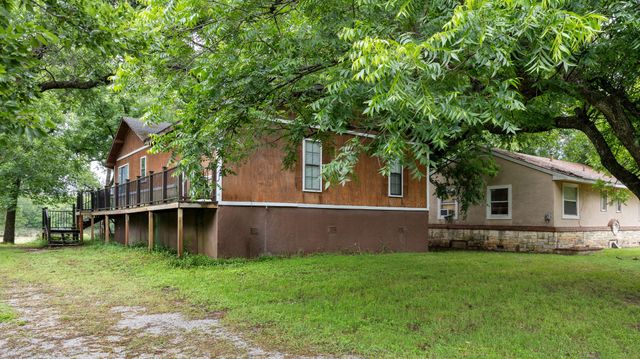 7085 Horseshoe Bend Trail, Weatherford, TX 76087