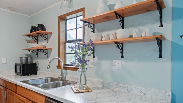7085 Horseshoe Bend Trail, Weatherford, TX 76087