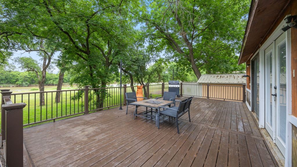 7085 Horseshoe Bend Trail, Weatherford, TX 76087