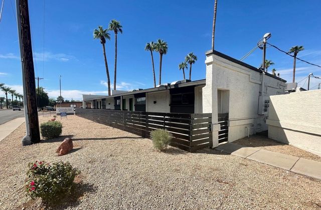 6802 W Glendale Avenue Unit 10, Glendale, AZ 85303