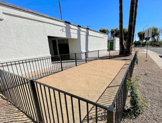 6802 W Glendale Avenue Unit 10, Glendale, AZ 85303