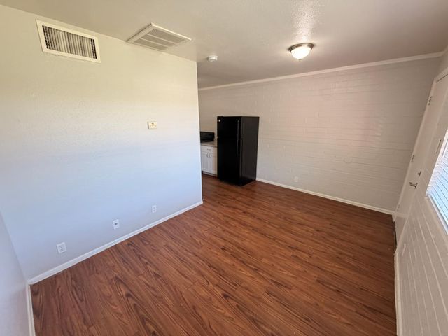 6802 W Glendale Avenue Unit 10, Glendale, AZ 85303