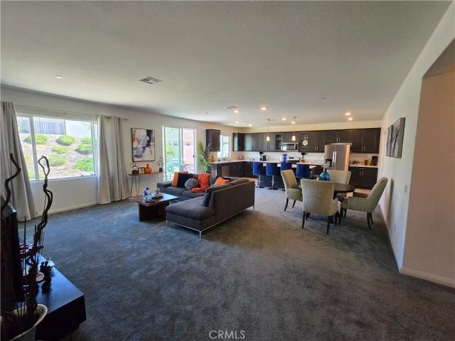 7900 Raincross Court, Riverside, CA 92507