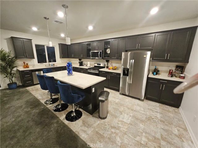 7900 Raincross Court, Riverside, CA 92507