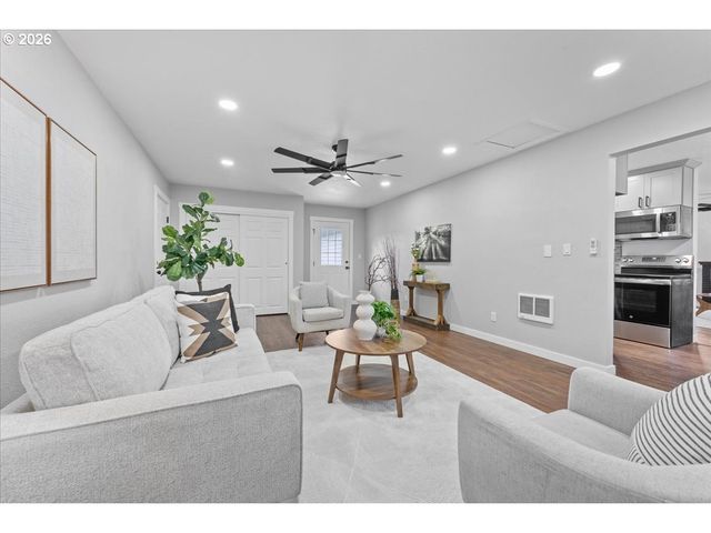 12875 Sw DALE Cir, Beaverton, OR 97008