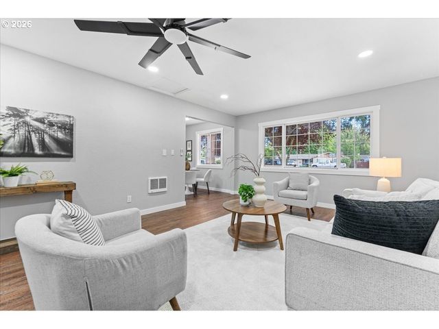 12875 Sw DALE Cir, Beaverton, OR 97008