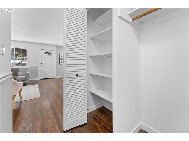 12875 Sw DALE Cir, Beaverton, OR 97008