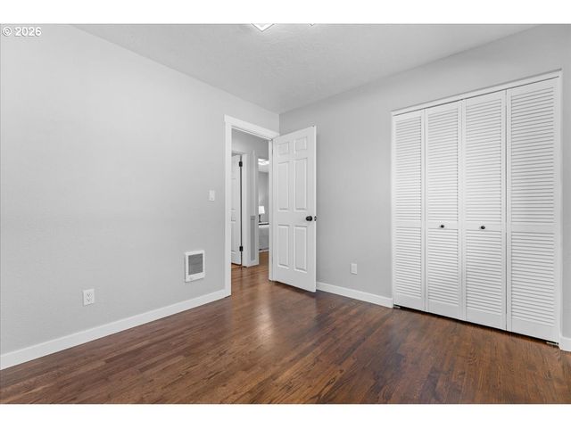 12875 Sw DALE Cir, Beaverton, OR 97008