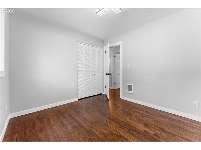 12875 Sw DALE Cir, Beaverton, OR 97008