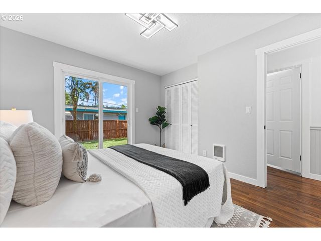 12875 Sw DALE Cir, Beaverton, OR 97008