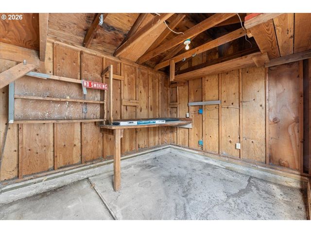 12875 Sw DALE Cir, Beaverton, OR 97008