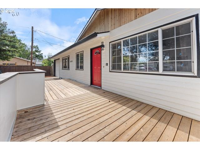 12875 Sw DALE Cir, Beaverton, OR 97008