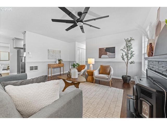 12875 Sw DALE Cir, Beaverton, OR 97008