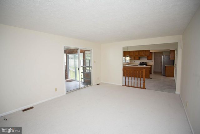 143 RAMBLING RD, Lumberton, NJ 08060