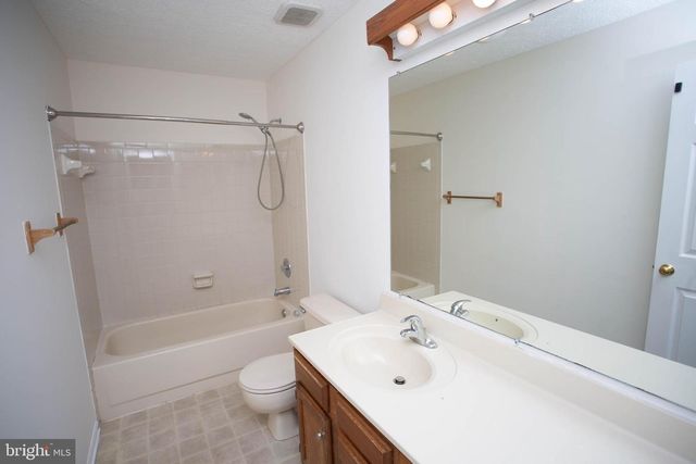 143 RAMBLING RD, Lumberton, NJ 08060