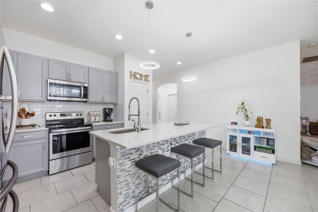 490 DISA DRIVE, Davenport, FL 33837