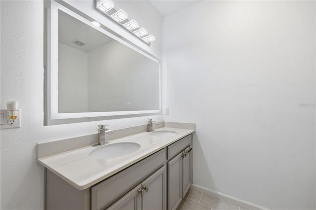 490 DISA DRIVE, Davenport, FL 33837