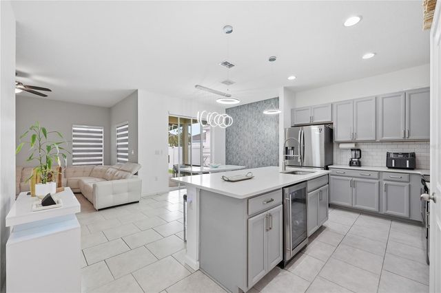 490 DISA DRIVE, Davenport, FL 33837