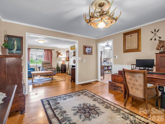 10 Deer Run Lane, Columbus, NC 28722